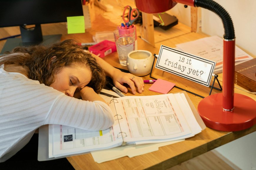 Eating for Energy: The Best Foods to Beat the Afternoon Slump